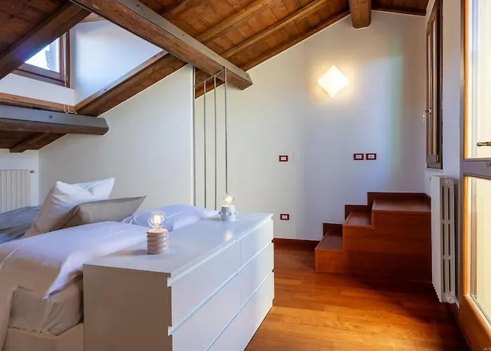 Апартаменты Tre Gradini - Posizione Ottima Феррара